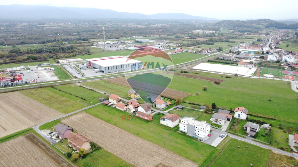 ATRAKTIVNO GRAĐEVINSKO ZEMLJIŠTE 4700M2-V. TRGOVIŠĆE